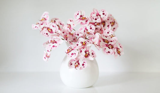 Innovative Orchid Décor Ideas Using Faux Blooms