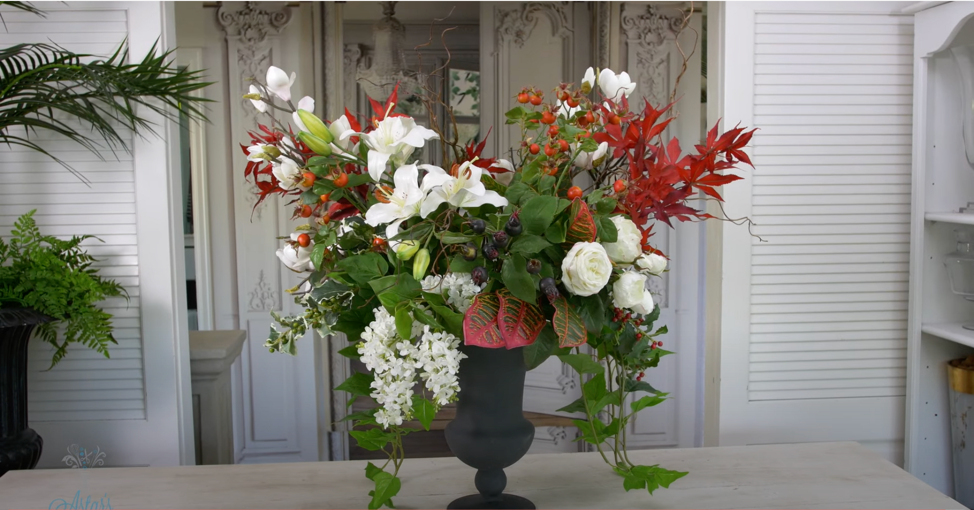 A Divine Traditional Christmas Red & White Arrangement!