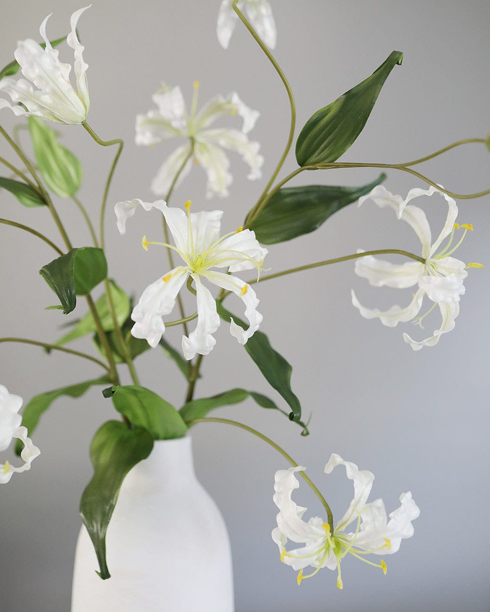 White Flowers Silk Gloriosa Lilies in Vase