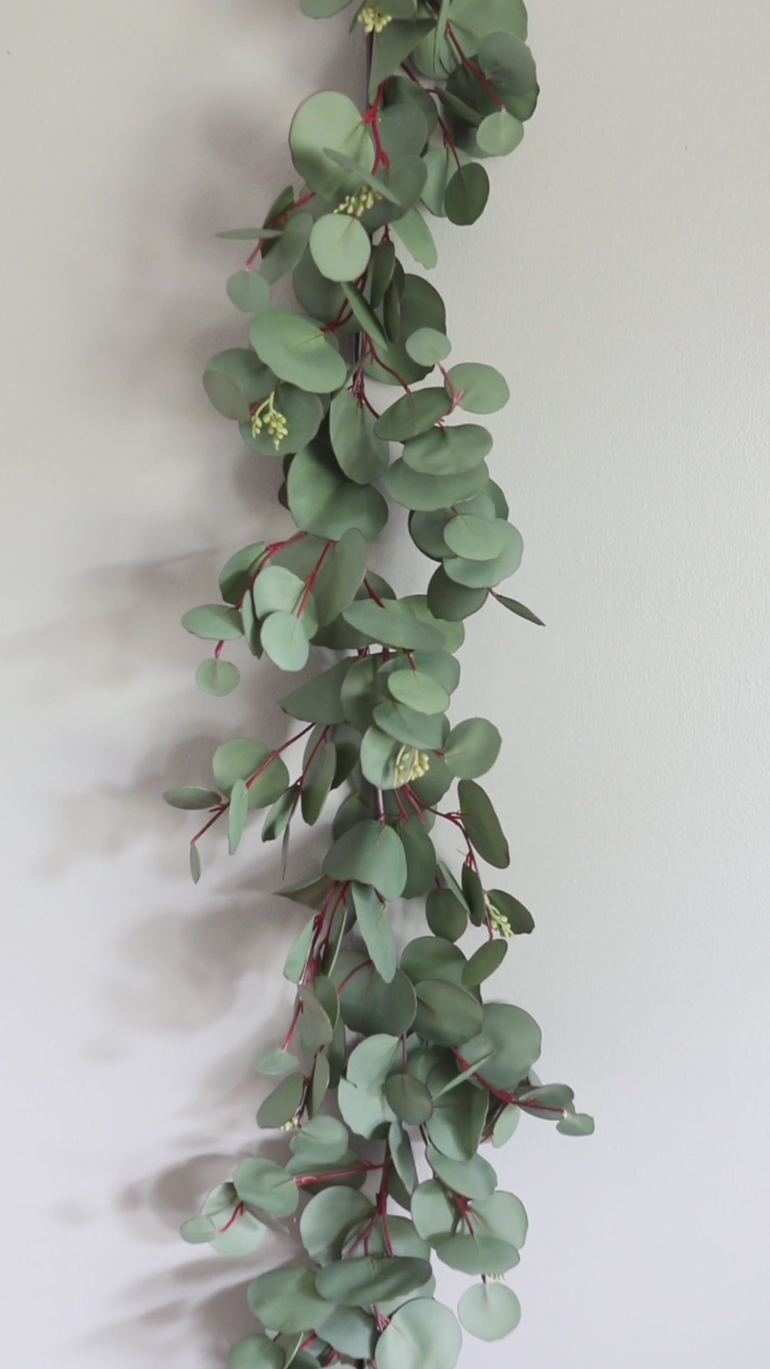Details Showcasing Natural Touch Eucalyptus Leaf Garland